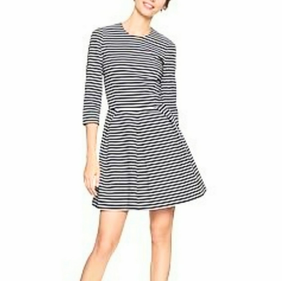 Gap Nautical Stripy Dress NWOT Size 2 Navy and White - Picture 2 of 8